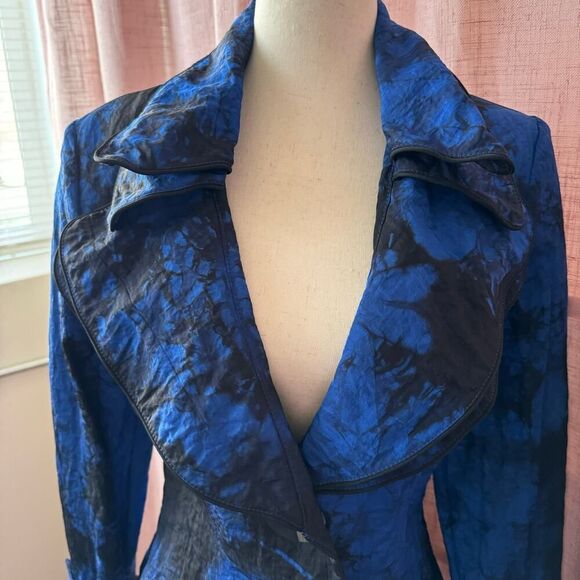 Blue & Black Ruffle Collar Blazer - Picture 3 of 16